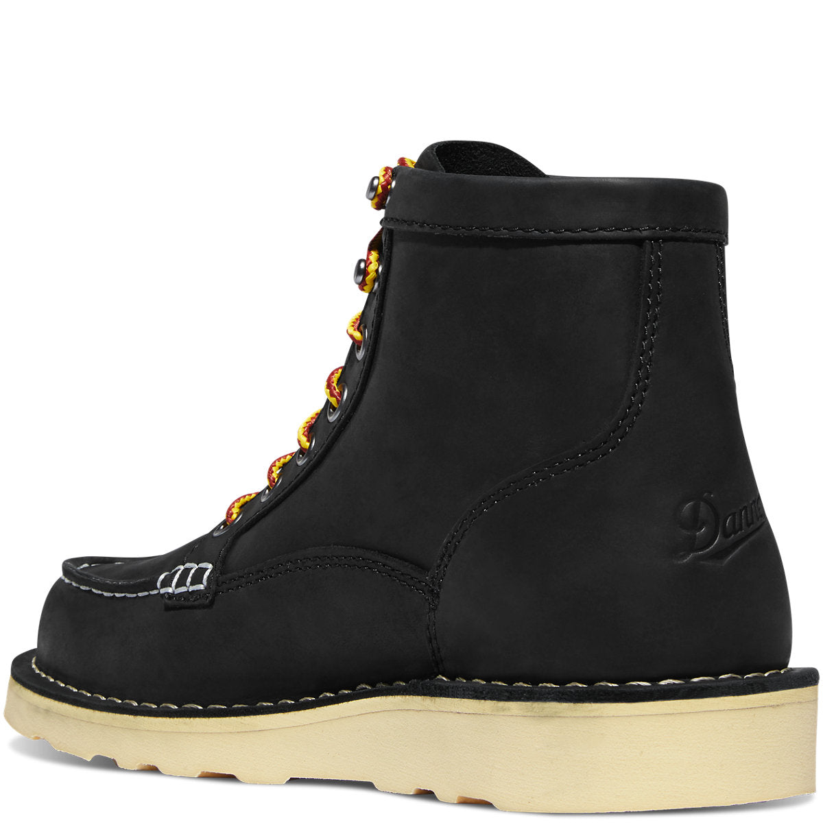 Women's Bull Run Moc Toe Black: ﻿
RELIABLY RUGGED
Built in the USA with a dedication to quality that goes back to 1932, the B