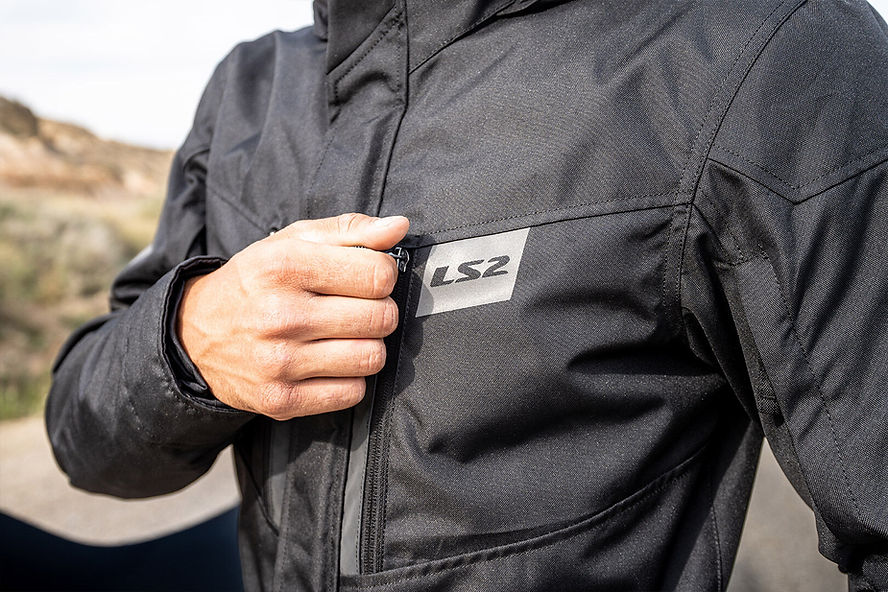Metropolis EVO Jacket: LS2 Metropolis Evo JacketThe LS2 Metropolis Evo Jacket stands as the perfect everyday jacket designed 