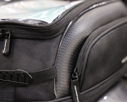 CL-1060-R Commuter Lite: CL-1100-R Commuter Lite Tank Bag

Lifetime Warranty
Made with Industry leading UltraMax® fabric
Maxi
