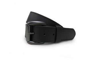 Eagle Leather Money Belt: Eagle Leather Money Belt 

Genuine leather material
Eagle design buckle
Interior zipper pocket to p