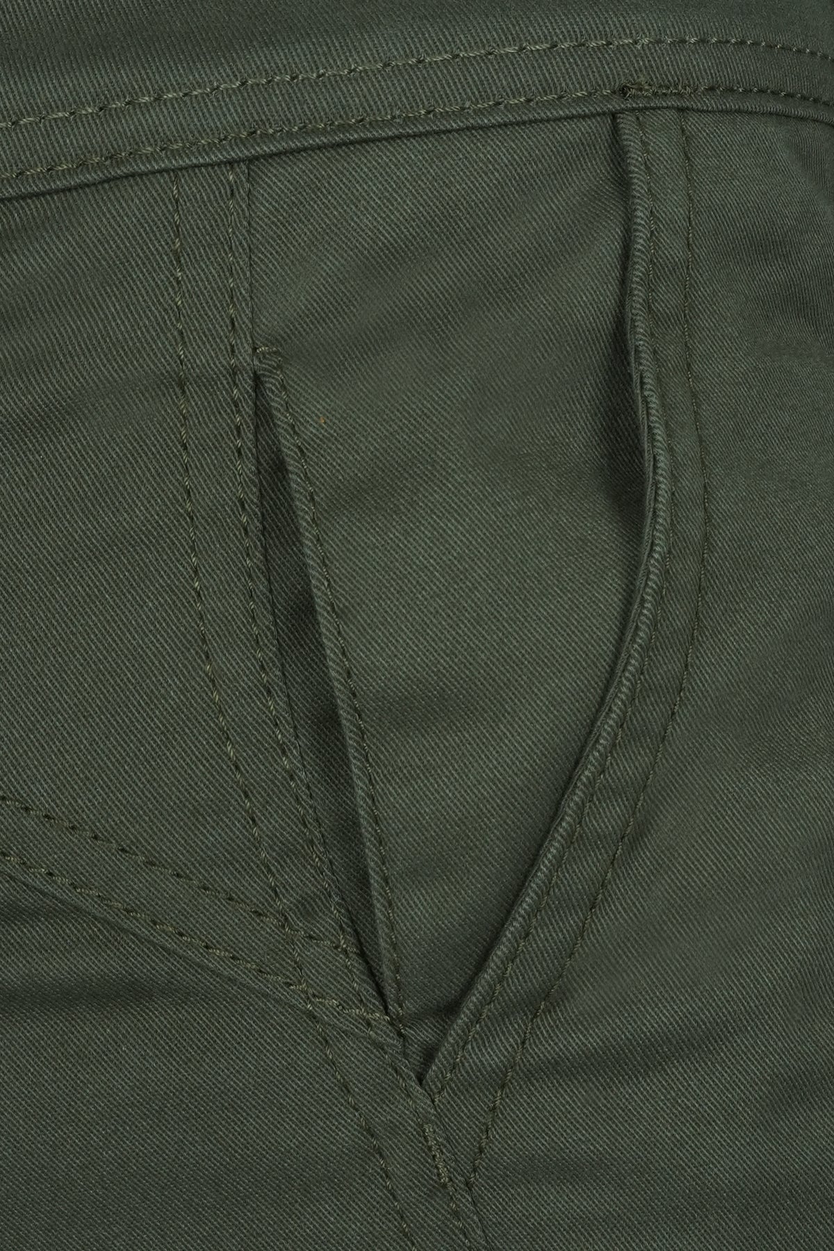 Eagle Leather Chino Mono-Layer Riding Pants in Khaki, front pocket detail