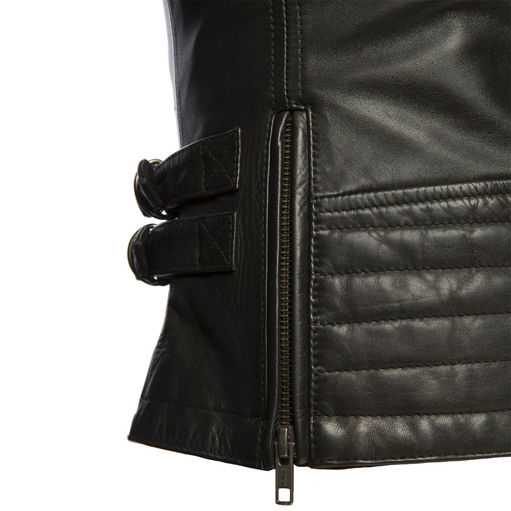 Ladies Speedy Jacket: Light aniline cowhide
Center zipper with snap down shirt collar and shoulder stitch detail
Chest pocket