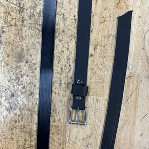 Harness Leather Belt Plain Blk: Complete your outfit with this rustic leather snap belt with tarnished brass buckle or stainl