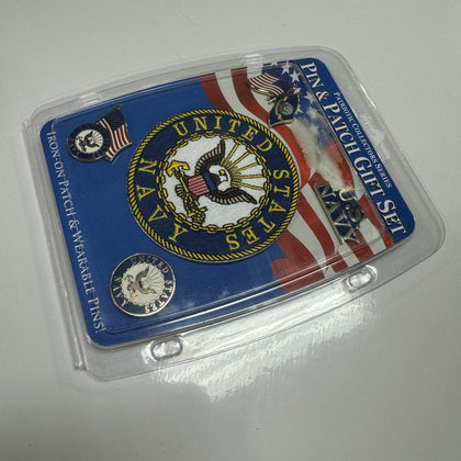 Gift Set U.S. Navy: 4 pins and an iron on patch