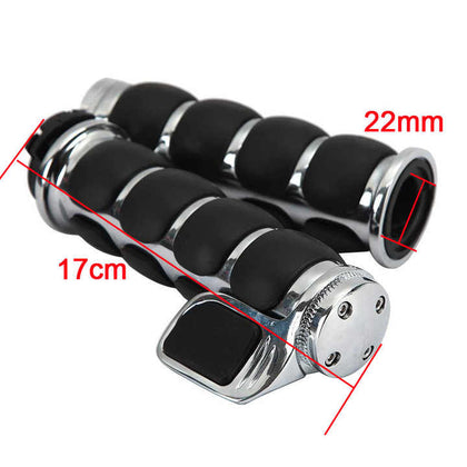 Eyeso Grips - Flat With Assist: Description

Fits 1" Handlebars with dual cable throttles 
Available in black or chrome 
Does