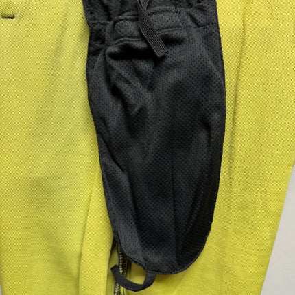 Interior hip armor pocket in the women’s Kevlar motorcycle jeggings