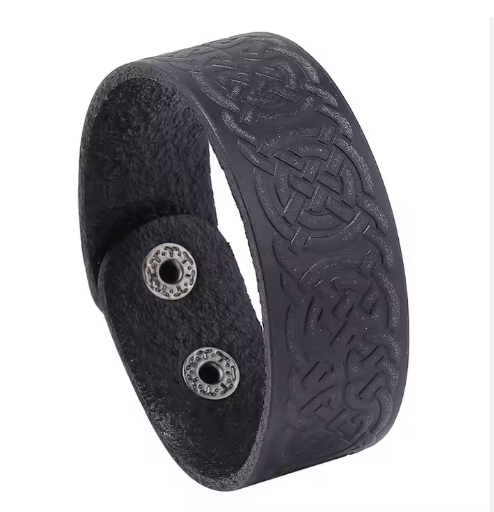 Retro Distressed Cowhide Bracelet Celtic Knots: Adjustable with two sizes, 7