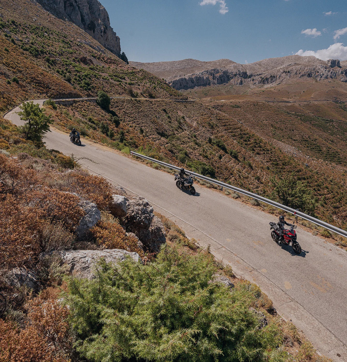 Cardo Beyond GTS communication range up to 2 kilometers