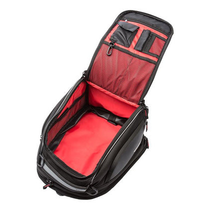 FLY MEDIUM TANK BAG: Features:

Waterproofing: includes rain cover
11 liter capacity with expanded capacity 20 liters
Touch s