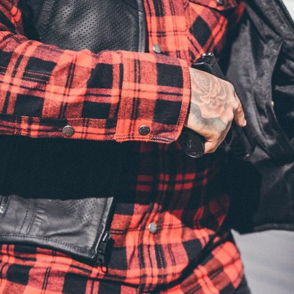 Highway 21 Marksman Flannel Black/Red interior pocket lifestyle detail