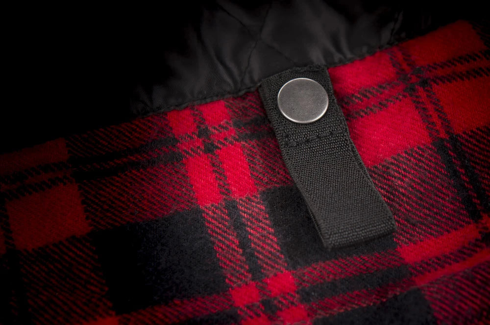 Highway 21 Marksman Flannel Black/Red interior snap detail