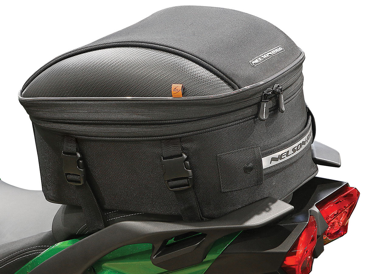 CL-1060-ST2 Commuter Tour: The Commuter Touring tail bag is perfect for larger seats, roomy enough for a few days’ worth of c