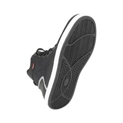 NORU Men’s Tori Boot in black showing the outsole and tread