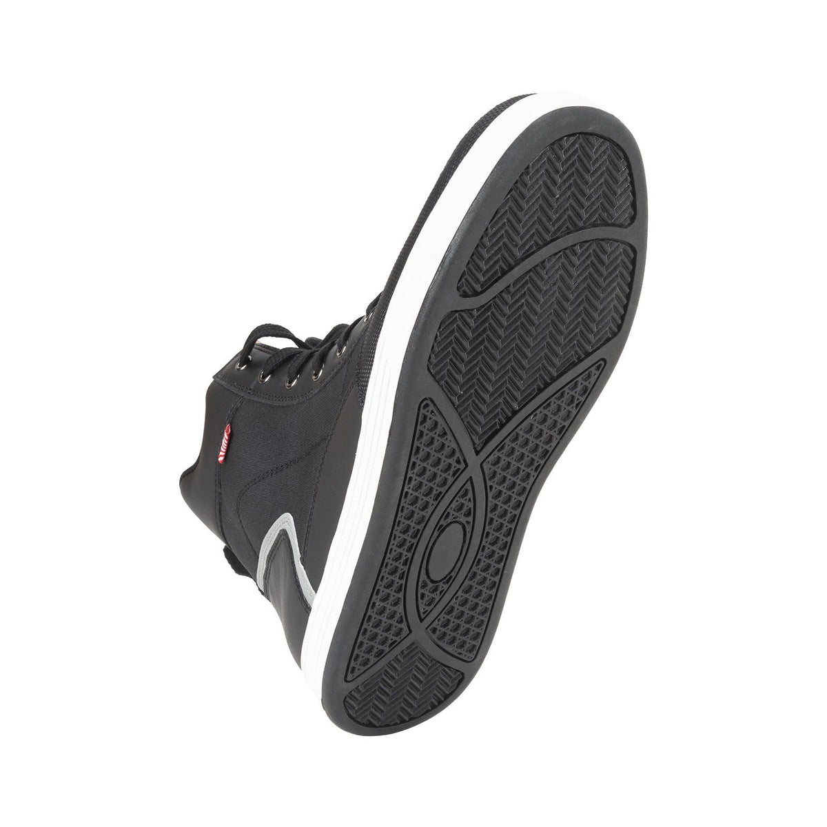 NORU Women’s Tori Boot outsole and tread detail