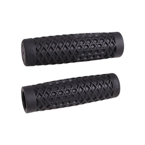 Vans Grips 1" Black: Experience the ultimate skater aesthetic with Vans Grips 1" Black! These grips will elevate your ride to