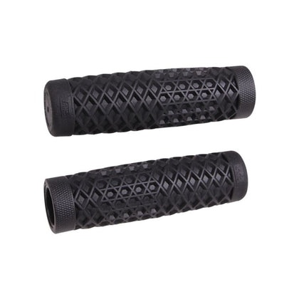 Vans Grips 1" Black: Experience the ultimate skater aesthetic with Vans Grips 1" Black! These grips will elevate your ride to