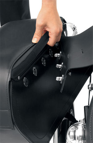 Saddlemen Cruis'n Slant Extra Jumbo saddlebags detail view