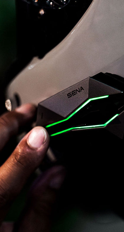 Sena 60X automatic power control and wireless charging