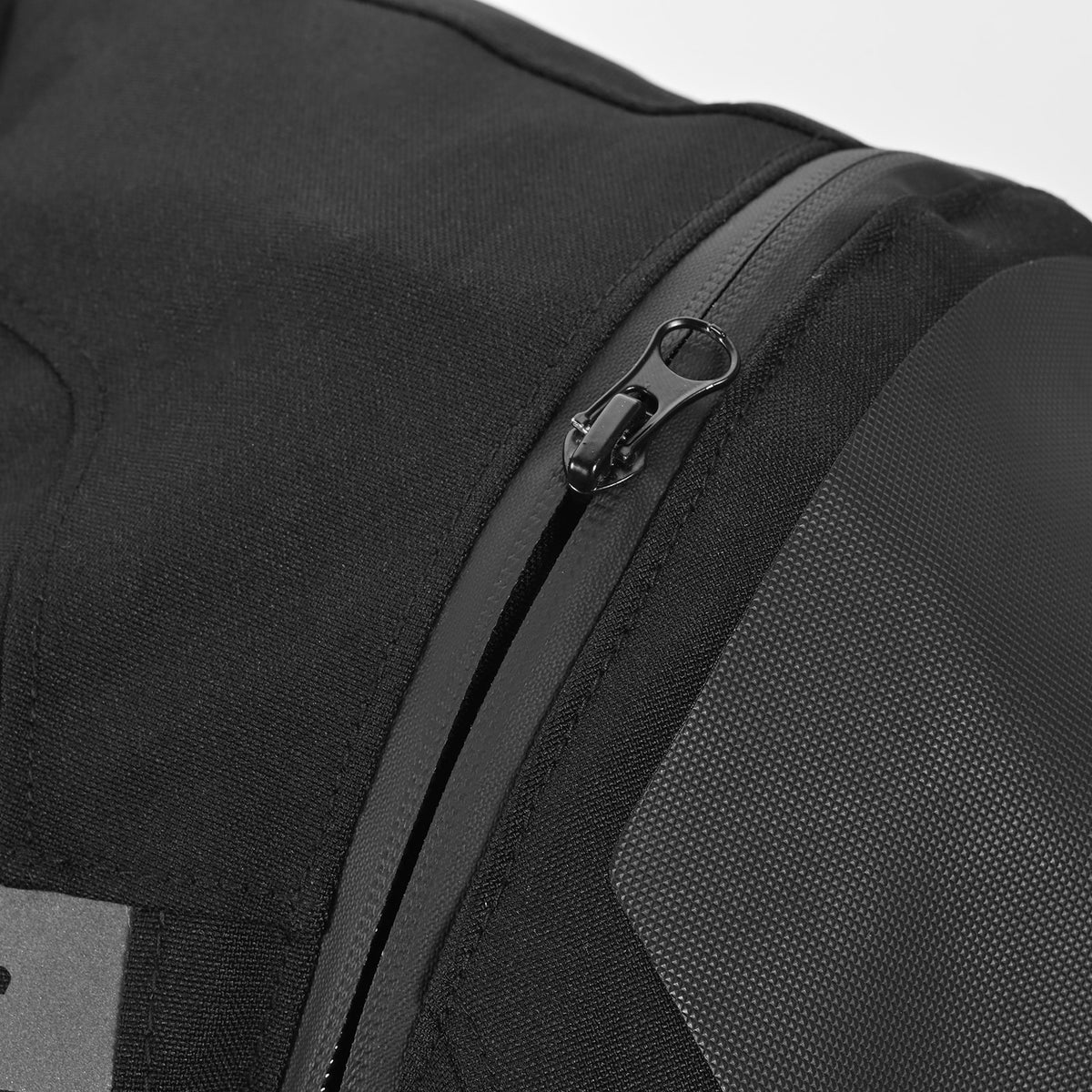 Tourmaster Adventure Lite Jacket in Black, sleeve zipper detail