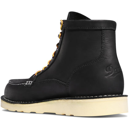 Bull Run Moc Toe 6": RELIABLY RUGGED
Built in the USA with a dedication to quality that goes back to 1932, the Bull Run is a 