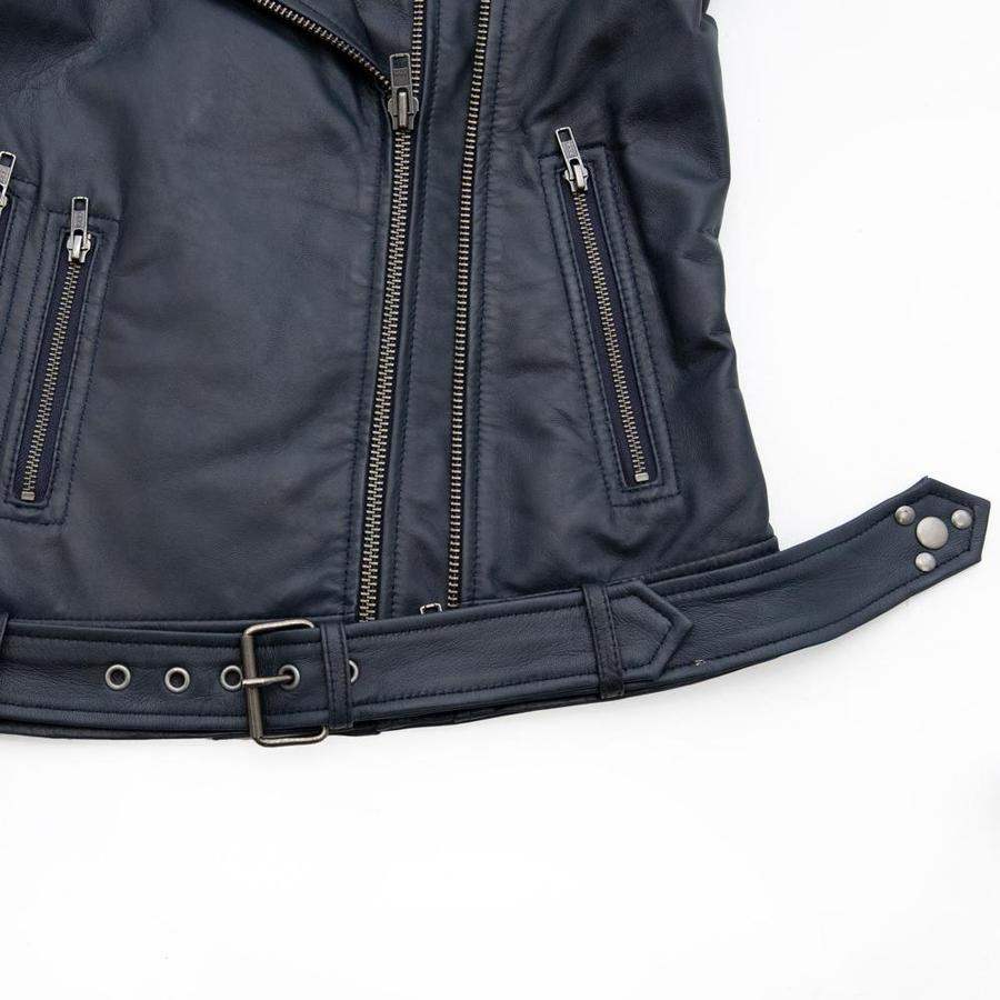 CHLOE - WOMEN'S LEATHER JACKET: CHLOE - WOMEN'S LEATHER JACKET
PRODUCT OVERVIEW:
Elevate your style quotient with the Chloe W