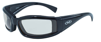 Stray Cat 24 Clear to Smoke: Features:
Shatterproof Polycarbonate Lenses
UV400 Filter for Maximum UV Protection
Scratch Resis