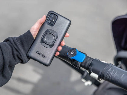 Quad Lock Universal Phone Mount Adapter: 1 x Quad Lock® Original Universal Adaptor
ORIGINAL UNIVERSAL ADAPTOR

3M™ VHB adhesi