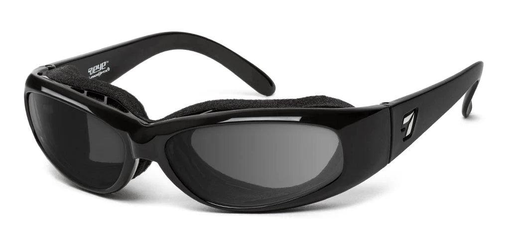 Chubasco 24:7 Eclypse/Black: Features:

Fits small/large faces
AirShield® Wind Blocking Foam Eyecup (not removable)
100% UVA/