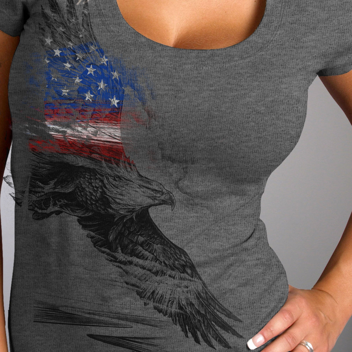 Pencil Eagle Short Sleeve: Features:

100% cotton
Full Length T-Shirt
Screen Printed on Front Side Only
Perfect Shirt to Wear