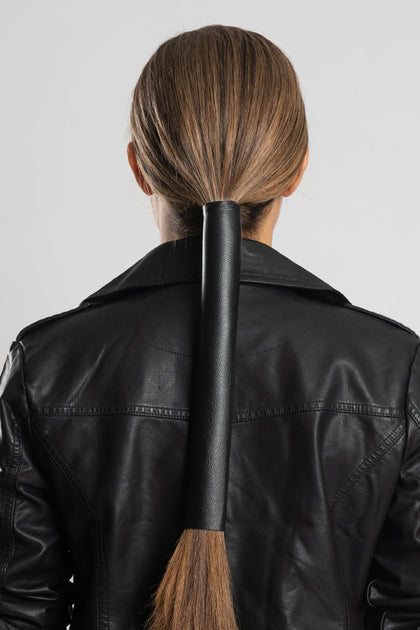 12" Solid Leather Extra Wide: Features:

Full Grain Leather Ponytail Holder
Classic Solid Color Leather
Extra Wide Available 