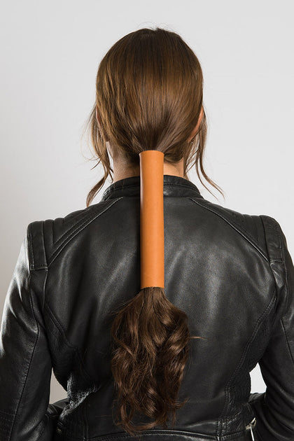 12" Solid Leather Extra Wide: Features:

Full Grain Leather Ponytail Holder
Classic Solid Color Leather
Extra Wide Available 