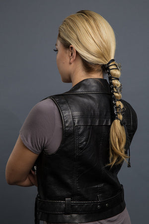 4"Lace Up Tribal Buttlerfly: Description
All Hair Gloves® come in snaps for easy use with elastic band and hook for non-slip 