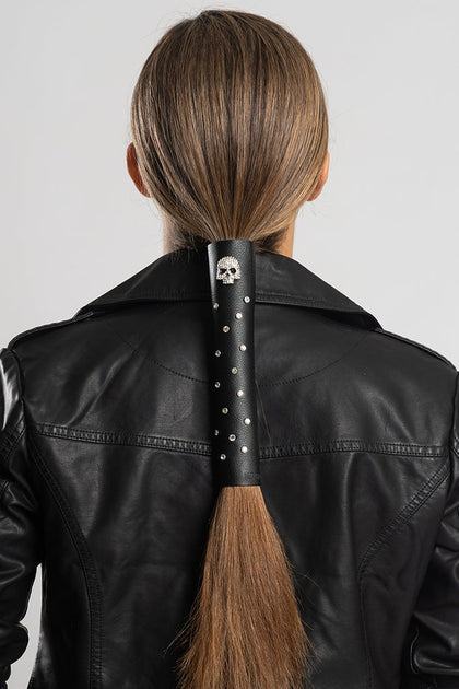 4" Skull & Rhinestones: Description
All Hair Gloves® come in snaps for easy use with elastic band and hook for non-slip secur