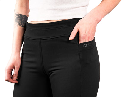 Tuscadero 2 Stretch Pants: The Tuscadero2 pant features a 4-way stretch nylon chassis built for the modern woman rider