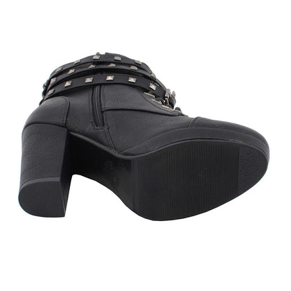 Ladies Lace to the Toe Boots: Features:

Women's Lace to Toe Boot
Synthetic Leather Upper
Anti-Slip Bottom, Platform Heel
Cro