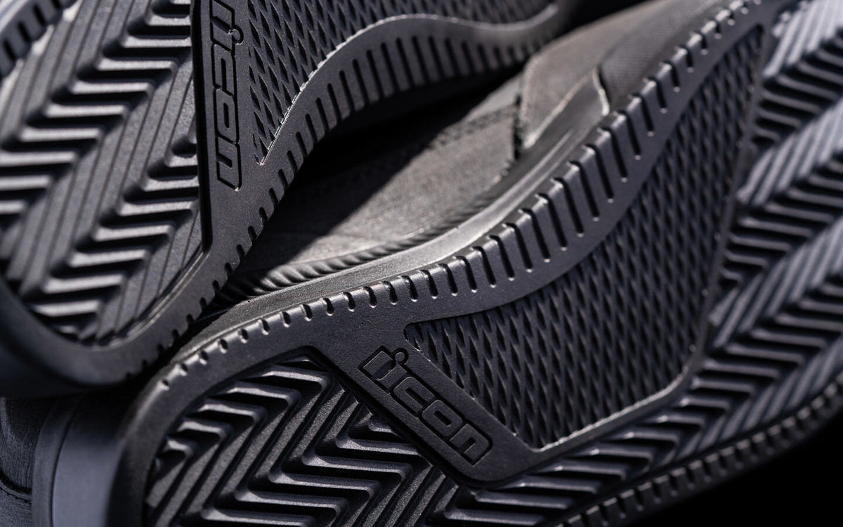 Patrol 3 Boot: Check out the sequel to one of of our all time best selling boots!ICON's revered Patrol boot is back, this tim