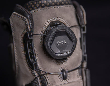 Icon StormHawk Boot: Description
From our rain-soaked rides in Portland, Oregon, comes the ICON Stormhawk™ Waterproof boot